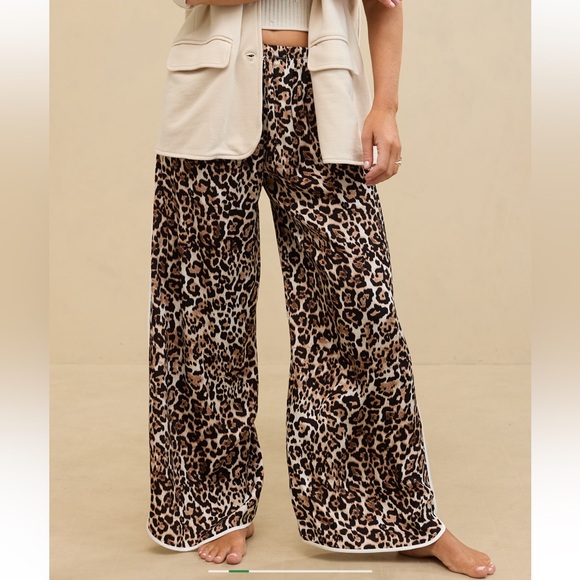 NWT! Aerie - Off-Duty Satin Piping Trouser PJ - Soft Muslin Cheetah, Small - Picture 2 of 7
